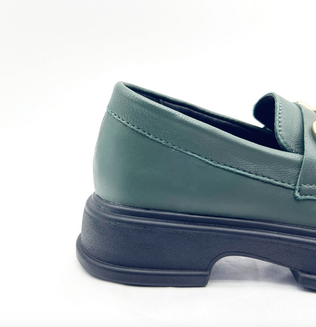 Custom Genuine Leather Kids’ Shoes – Fashionable Outdoor Sports Footwear