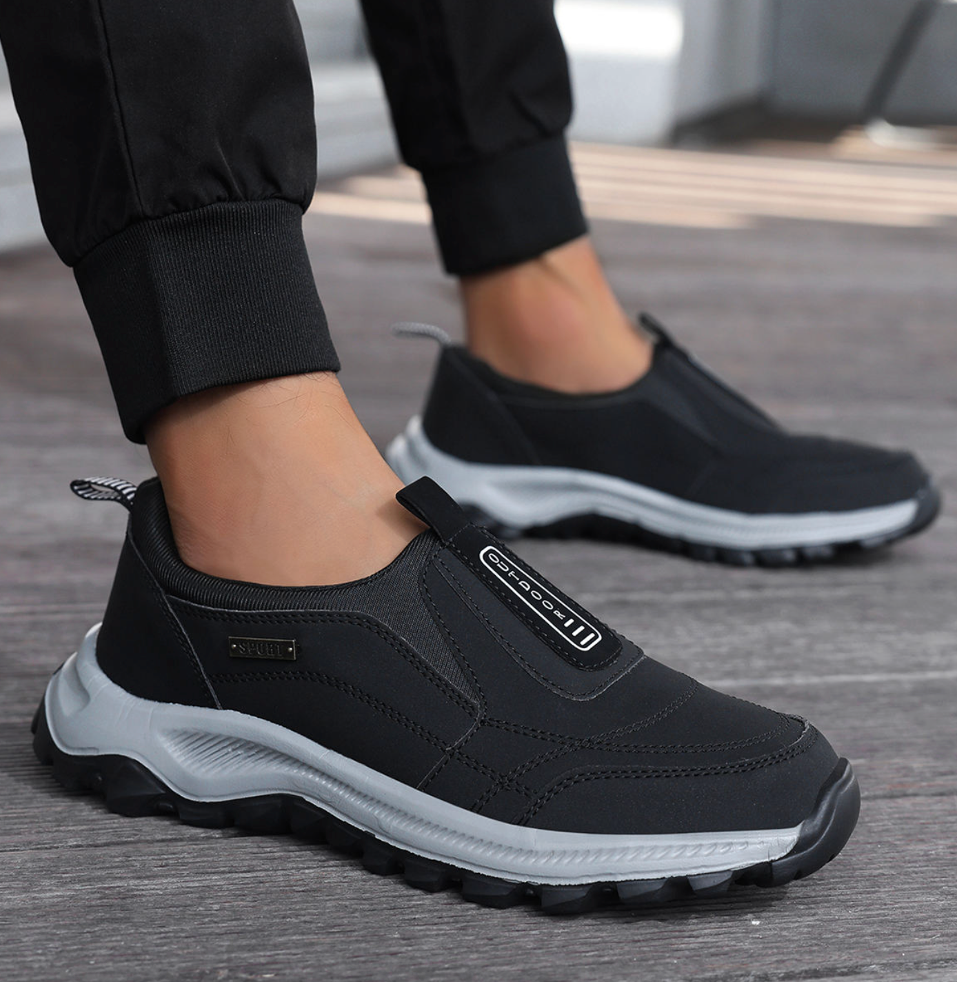 Men’s Retro Fashion Sneakers – Breathable Soft Mesh Comfort Shoes