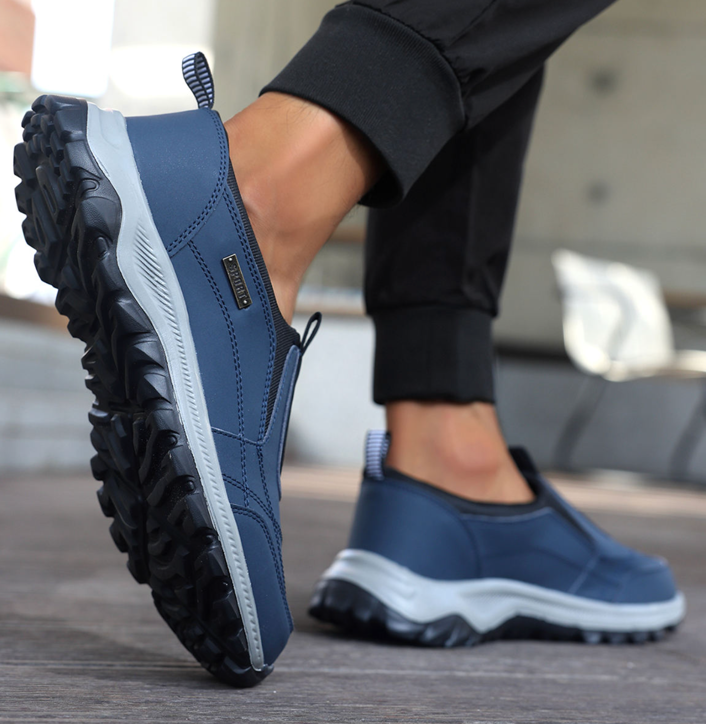 Men’s Retro Fashion Sneakers – Breathable Soft Mesh Comfort Shoes