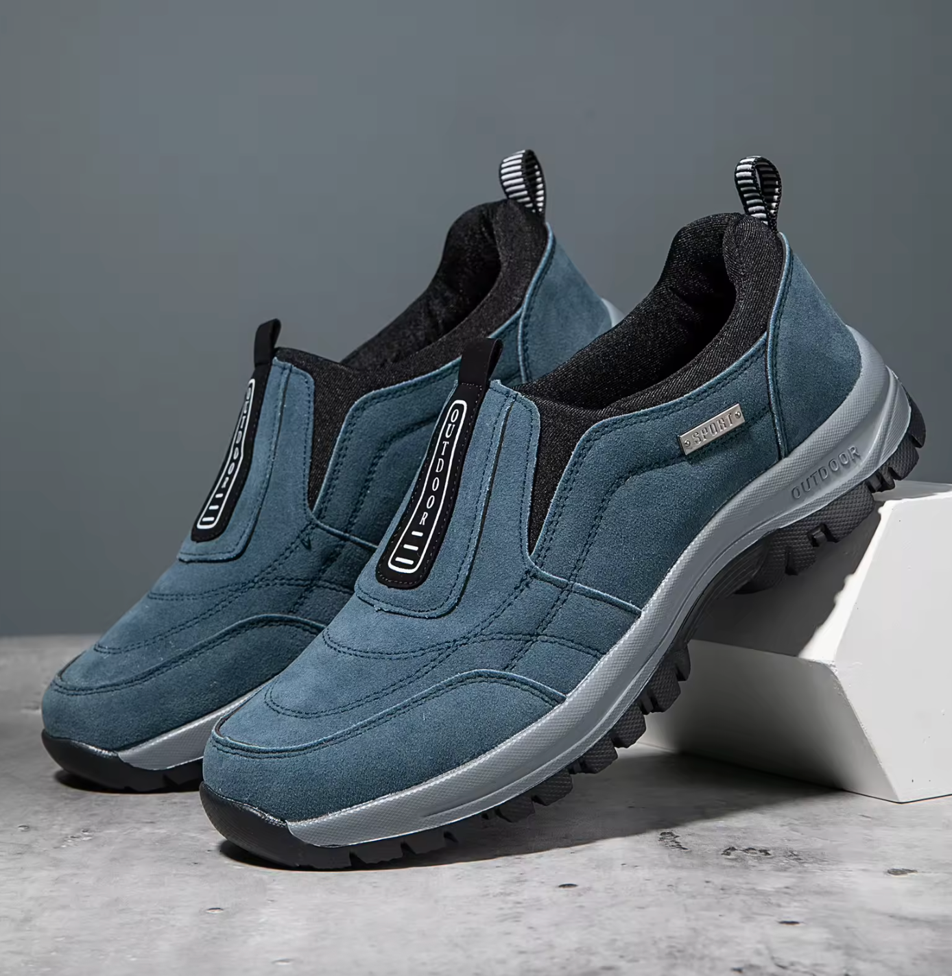 Men’s Retro Fashion Sneakers – Breathable Soft Mesh Comfort Shoes